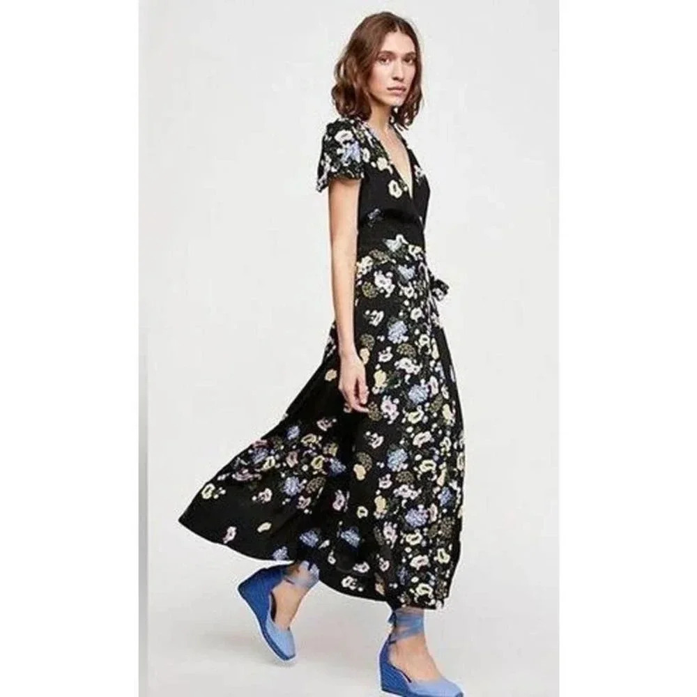 Free People Women Black Floral Print Short Sleeve V-Neck Wrap Maxi Dress Size SP